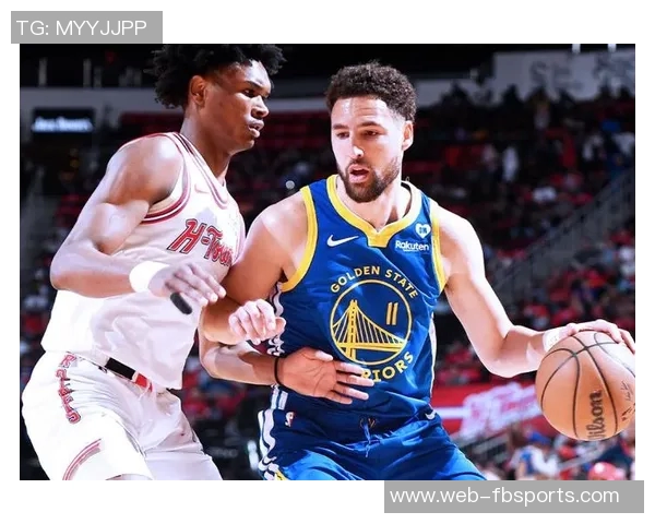 克莱状态回暖表现出色12投5中贡献14分5篮板2助攻2抢断三分球命中率高达57