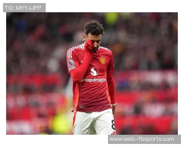 B费与阿莫林助教咖啡会面引发关注后者曾负责曼联定位球战术